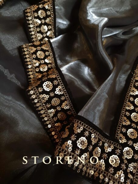 NOOR E SIAH SAREE